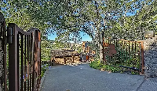 110 Oak Knoll Dr, San Anselmo