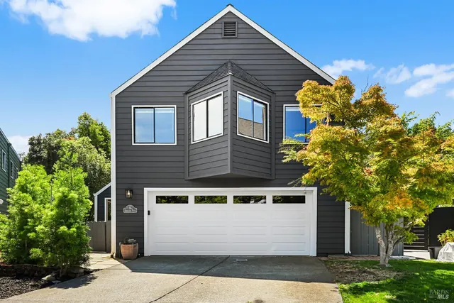 5 Creekside Dr, San Rafael
