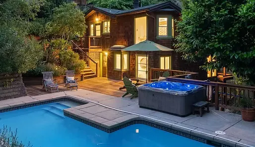 365 Scenic Rd, Fairfax